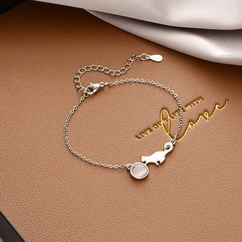 Fashion Ladies Cat Charm Bracelet Silver